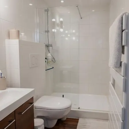 Апартаменты Charming T2 With Terrace Near Биарриц