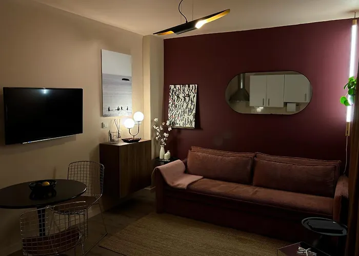 Charming T2 With Terrace Near Biarritz